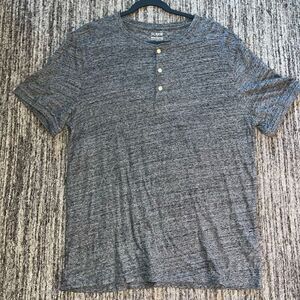 Men's Gray Henley Shirt